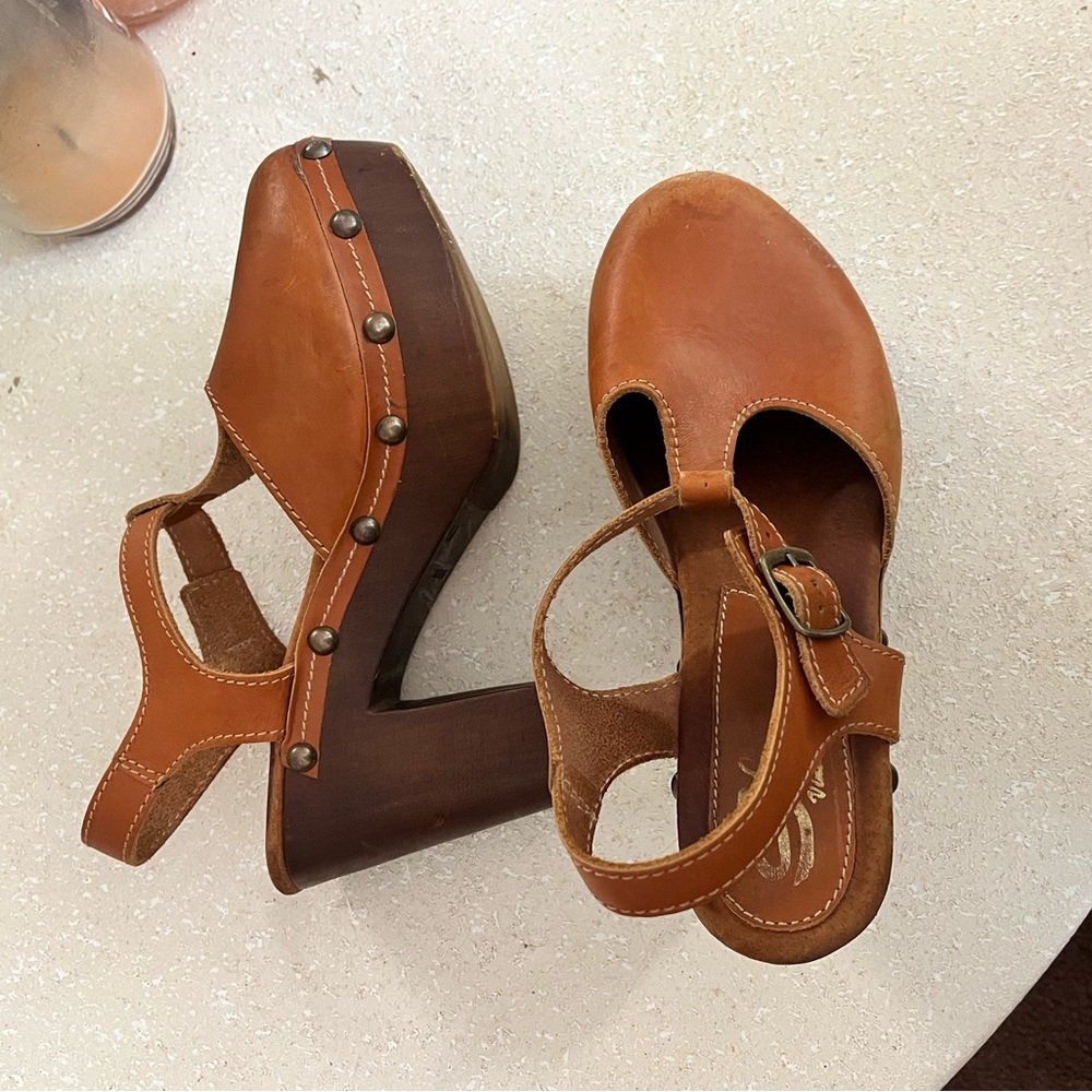 SBICCA Brown Clog Heeled Sandals—size 40